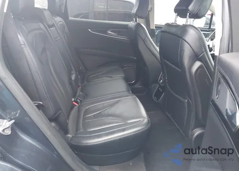 2021 Lincoln Nautilus Reserve z USA, uszkodzony, nr VIN 2LMPJ8K95MBL00787